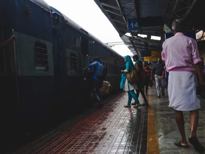 Indian Railways: जनरल टिकट पर कितनी ट्रेनों में कर सकते हैं सफर? जान ल‍ीजिए रेलवे का ये न‍ियम 
