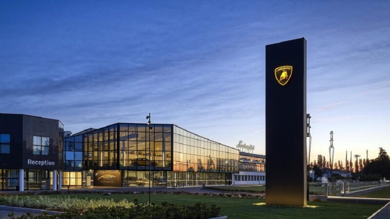 Lamborghini Witnesses Impressive Sales Number in H1 2023, Urus and Huracán Best-Sellers