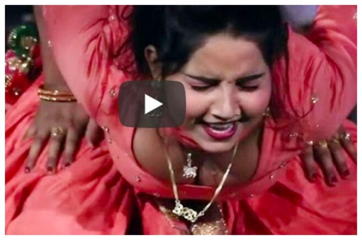 Haryanvi Dance: अल्हड गबरू Hot डांस से सुनीता बेबी ने छुड़ाई ताऊ की लाठी, एक बूढ़े ने स्टेज पर सबके सामने ही… 1