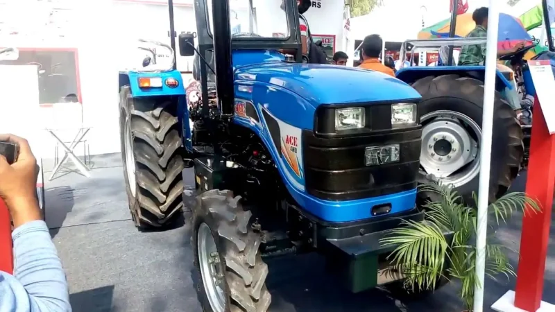 Ace Di 305 NG tractor