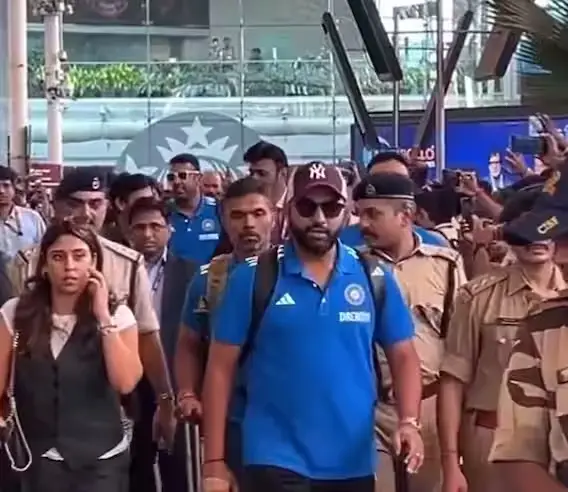 IND vs SL Match Team India Arrives in Mumbai 