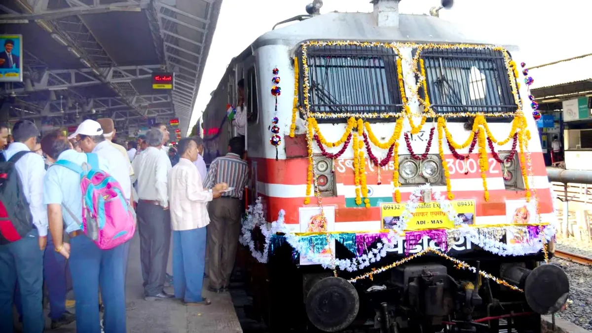 Special train for Ujjain, Bandra Terminal, New Delhi via Darbhanga, Samastipur, Jaynagar, Danapur, Arrah, DDU.