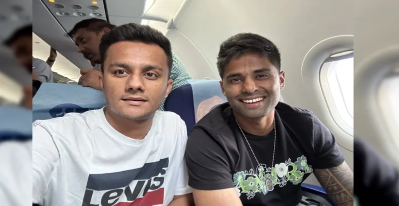 Prafull Billore Selfi with Sky